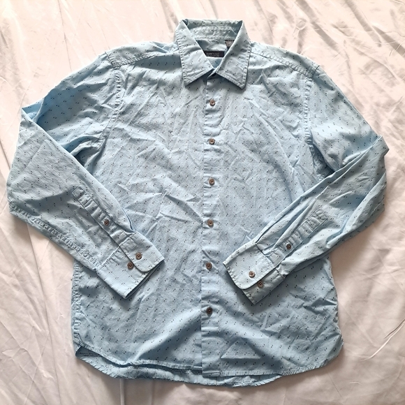 Kenneth Cole | Reaction Light Blue Men's button up collared Shirt - Picture 2 of 10